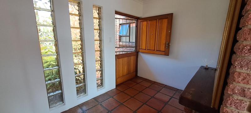 5 Bedroom Property for Sale in Stilbaai Wes Western Cape